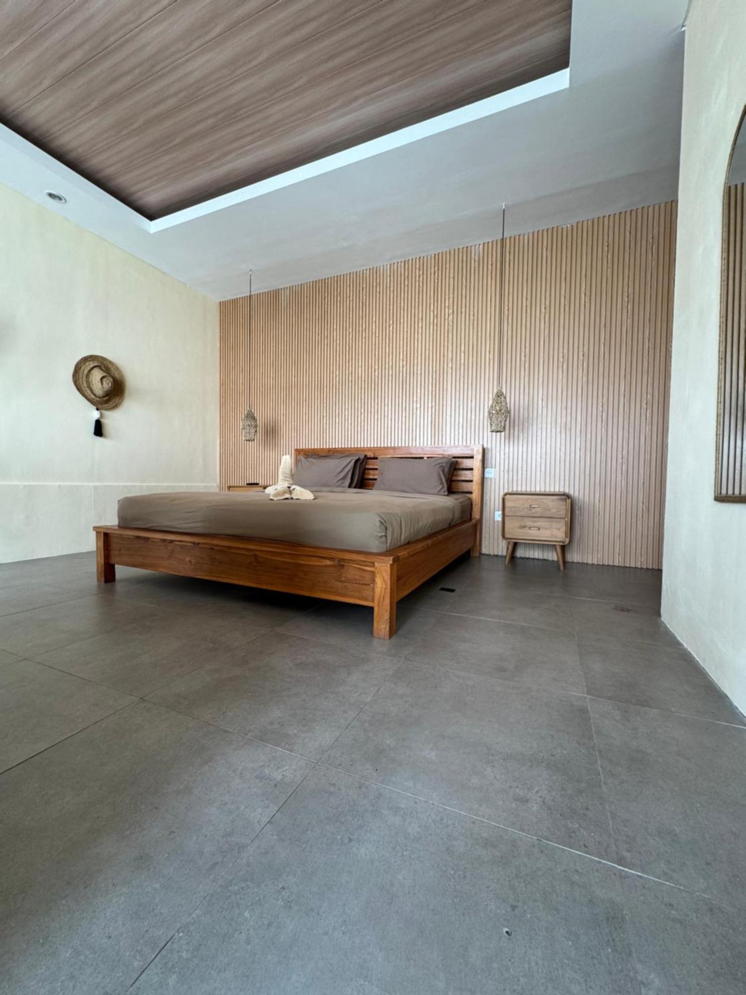 Kiki Village Bathtub Canggu Eksteriør bilde